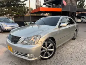 Toyota Crown Royale 2005 Silver