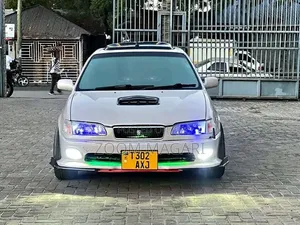 Toyota Sprinter 2000 Silver