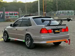 Toyota Sprinter 2000 Silver