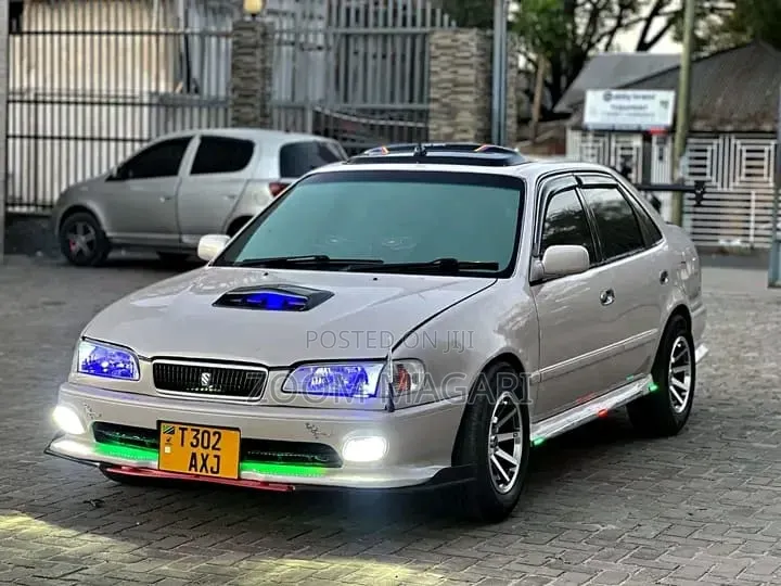 Toyota Sprinter 2000 Silver