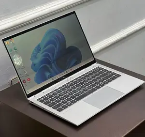 New Laptop HP EliteBook 1040 G8 16GB Intel Core i7 SSD 512GB