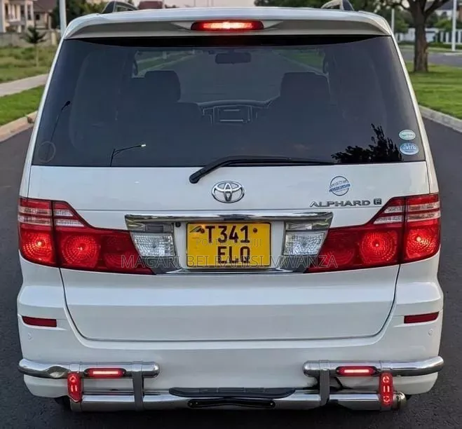 Toyota Alphard 2008 White