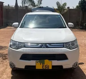 Mitsubishi Outlander 2014 White