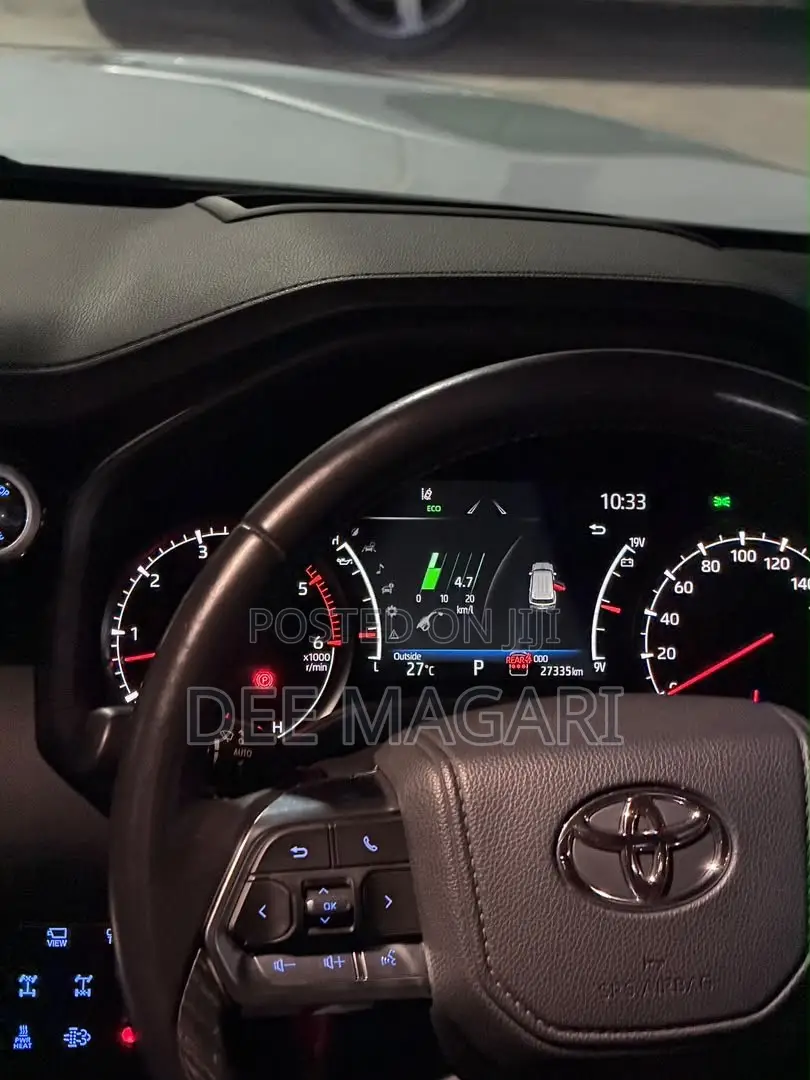 Toyota Land Cruiser 2024 White