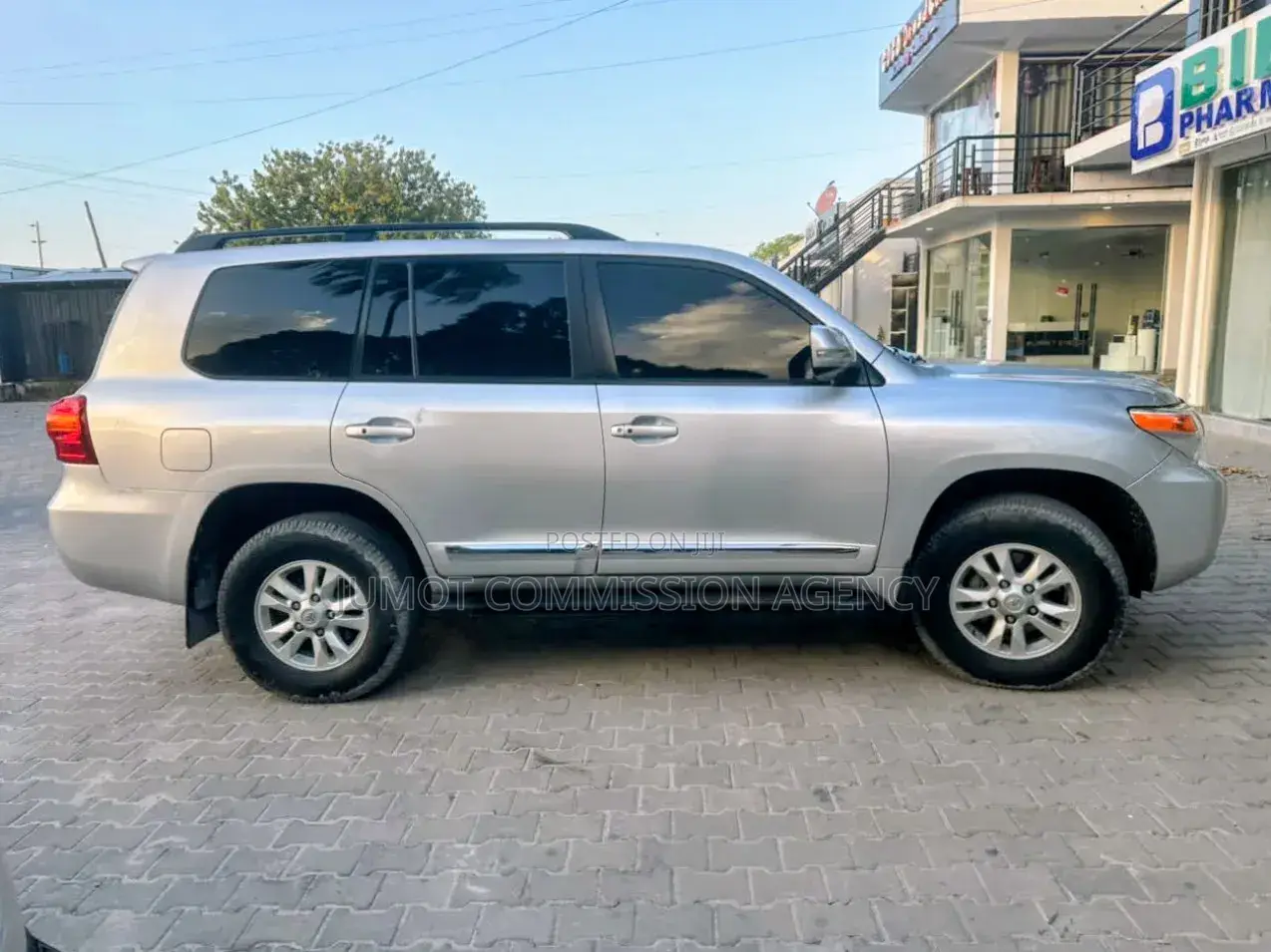 Toyota Land Cruiser 4.5 V8 DLX 2015 Silver