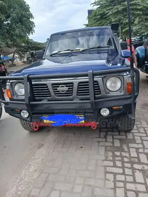 Nissan Patrol 2003 Blue