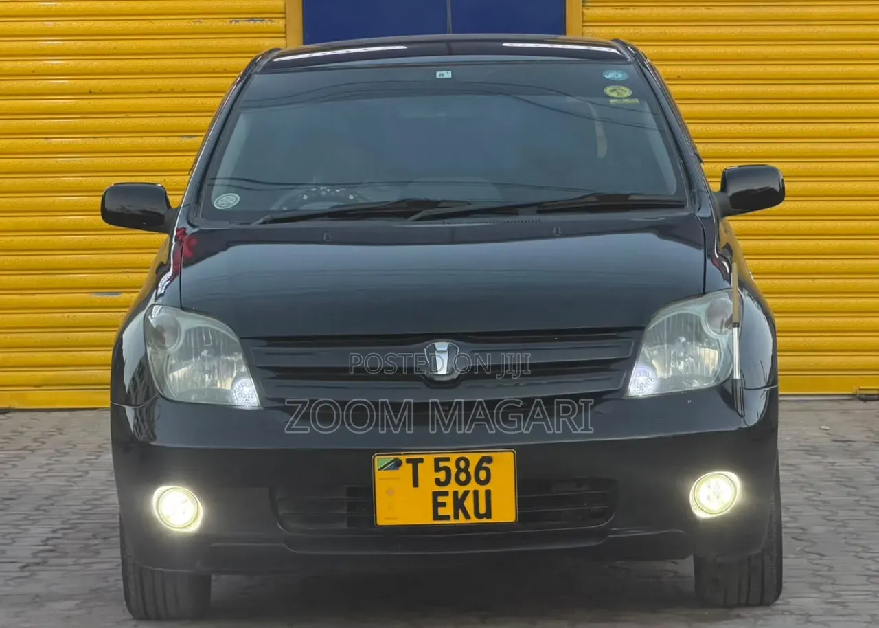 Toyota IST 2006 Black