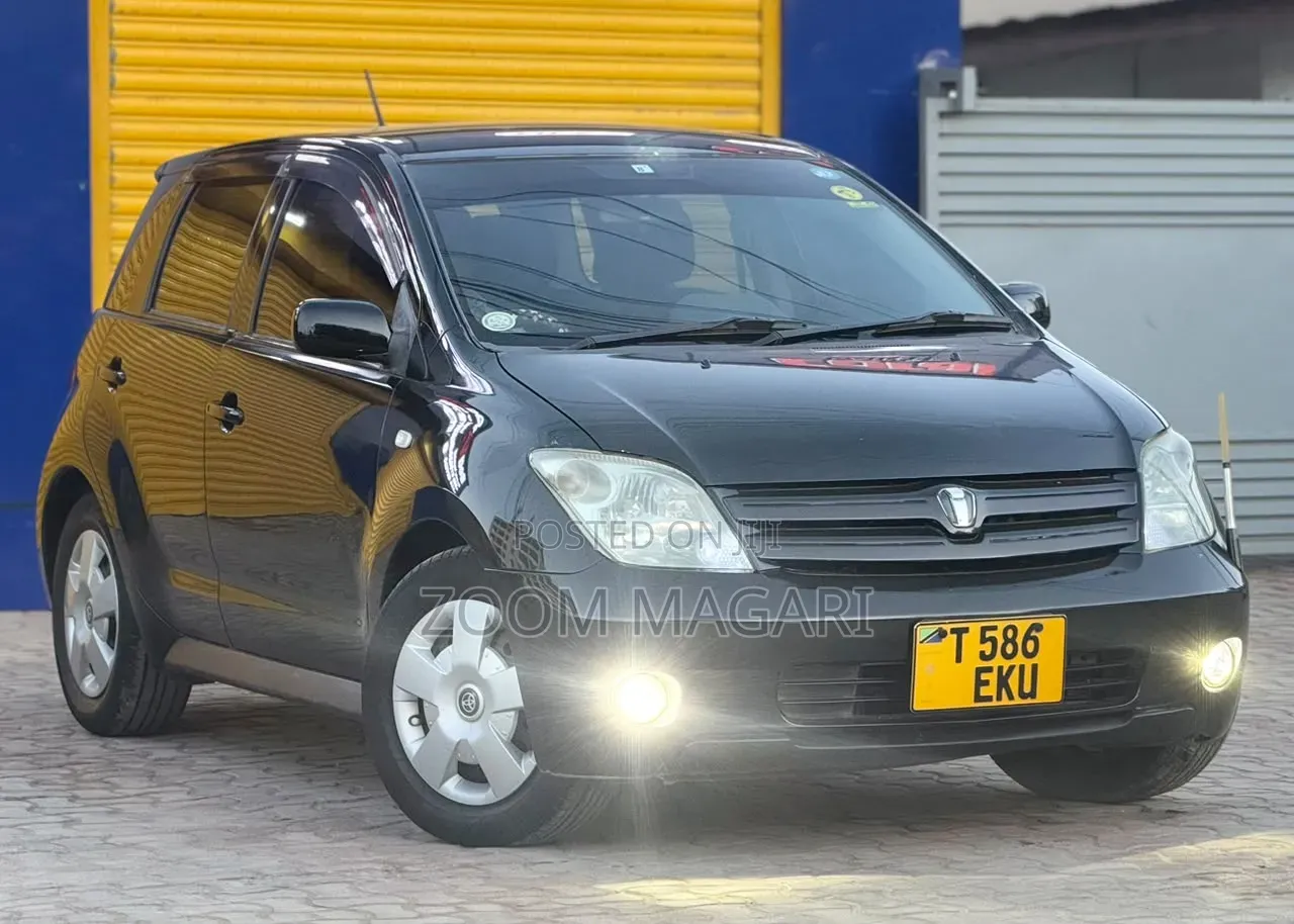 Toyota IST 2006 Black