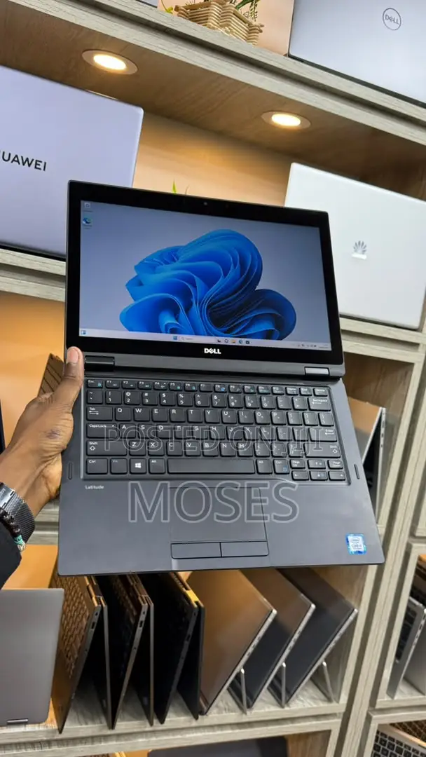 Laptop Dell Latitude 5290 2-in-1 4GB Intel Core i3 SSD 128GB