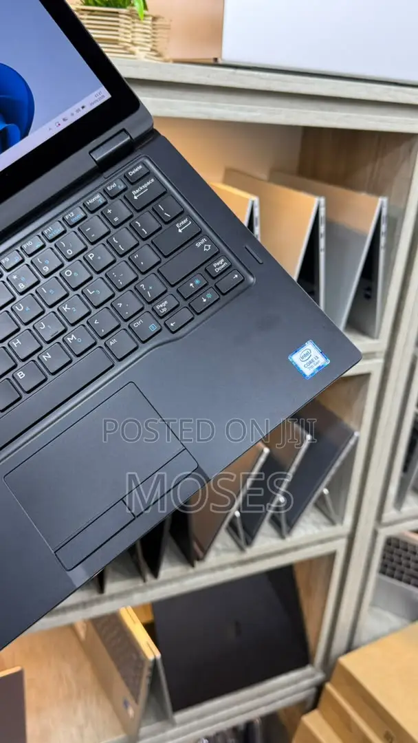 Laptop Dell Latitude 5290 2-in-1 4GB Intel Core i3 SSD 128GB