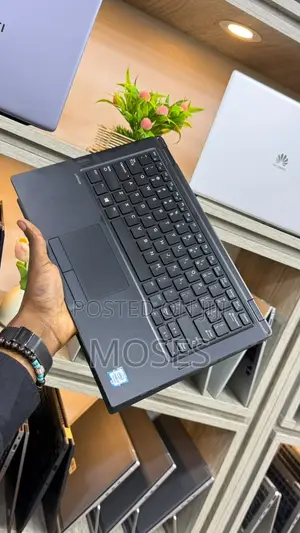 Laptop Dell Latitude 5290 2-in-1 4GB Intel Core i3 SSD 128GB