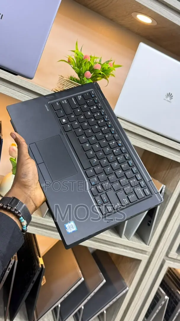Laptop Dell Latitude 5290 2-in-1 4GB Intel Core i3 SSD 128GB