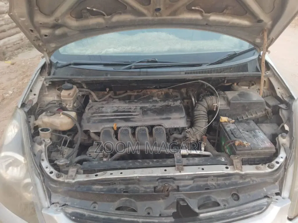 Toyota Wish 2003 Silver