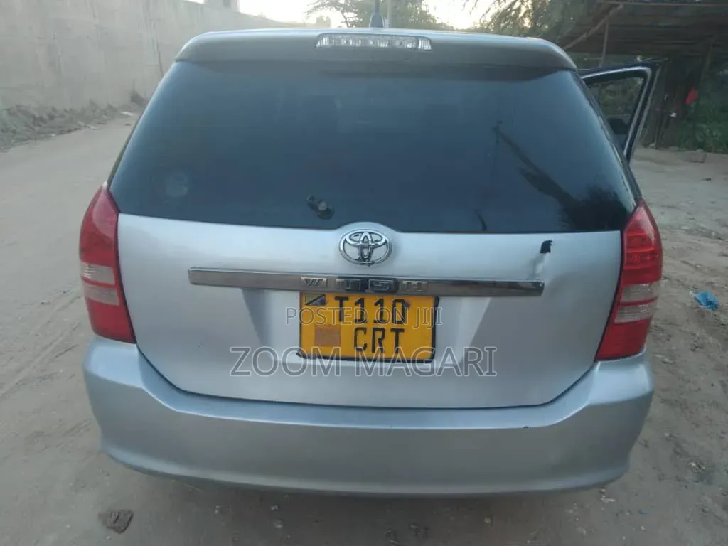 Toyota Wish 2003 Silver