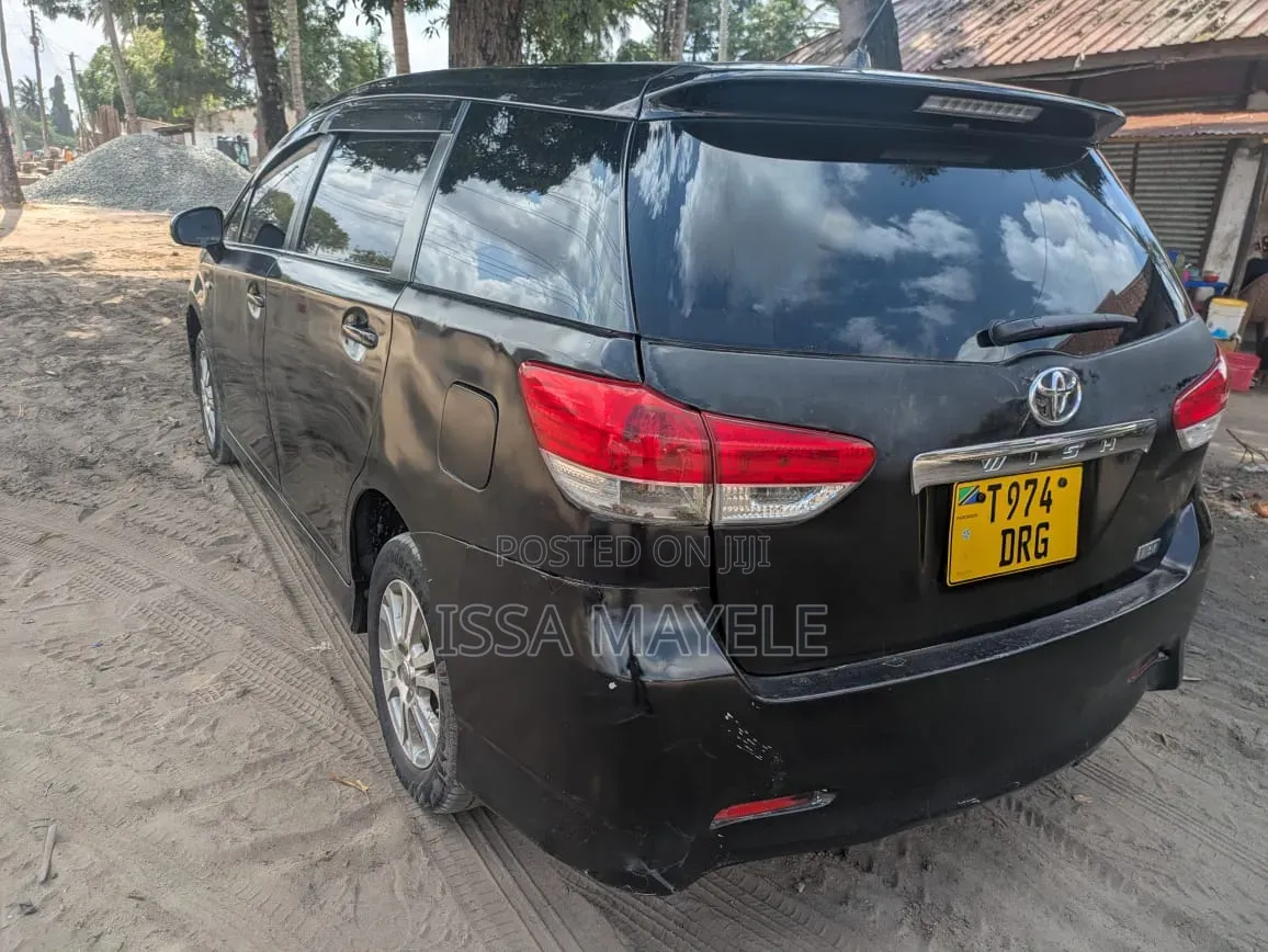 Toyota Wish 2010 Black
