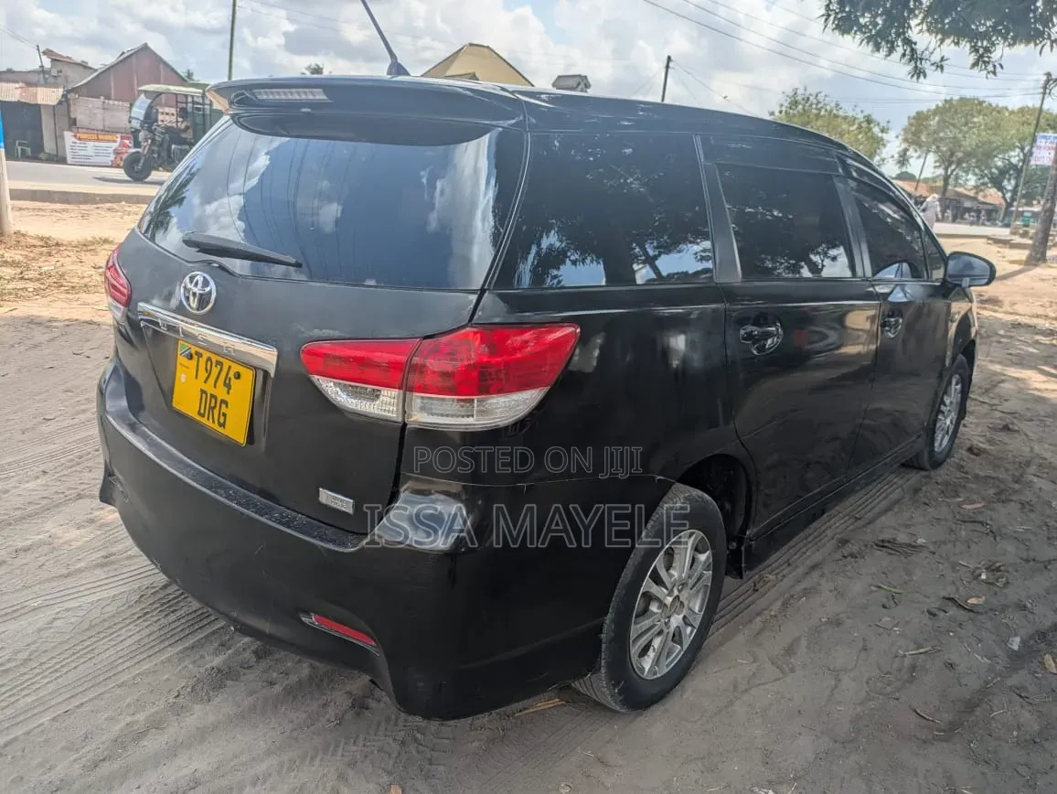 Toyota Wish 2010 Black