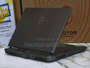 New Laptop MSI 32GB Intel Core Ultra 9 SSD 1T