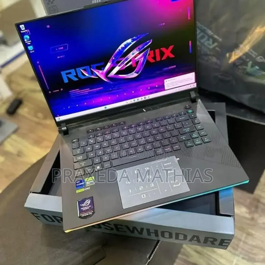 New Laptop Asus ROG Strix G16 32GB Intel Core Ultra 9 SSD 1T