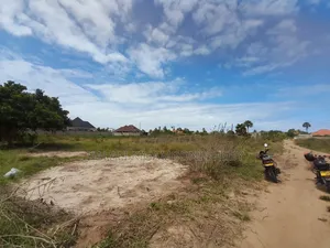 Kiwanja Kinauzwa Kigamboni Mwongozo