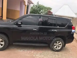 Toyota Land Cruiser Prado Kakadu 2018 Black