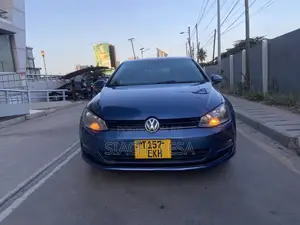Volkswagen Golf 2014 Blue