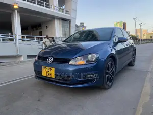 Volkswagen Golf 2014 Blue