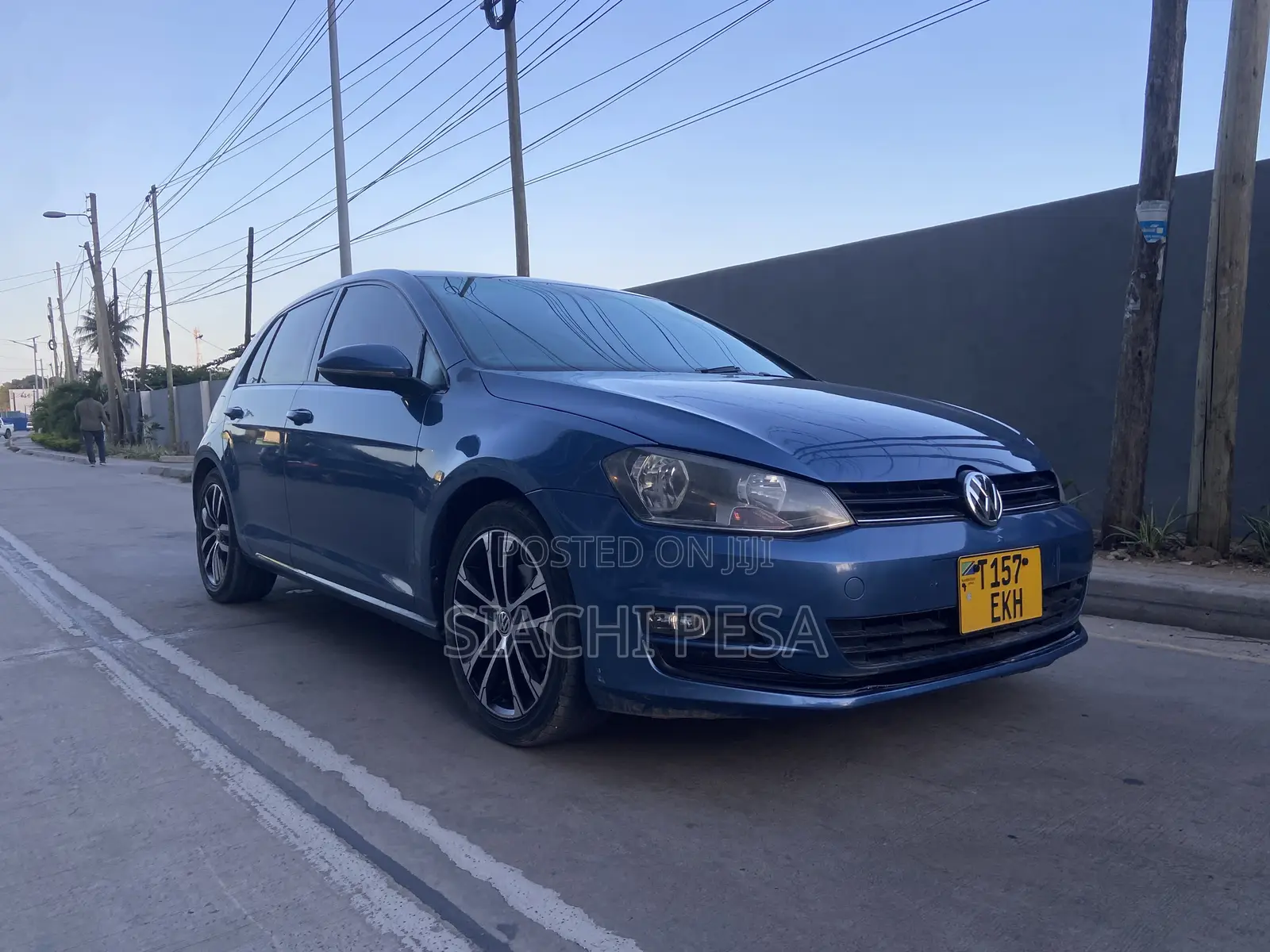 Volkswagen Golf 2014 Blue