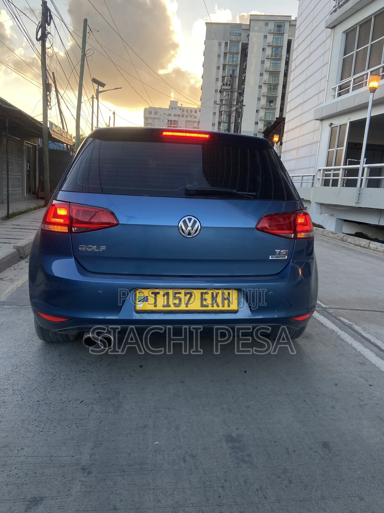 Volkswagen Golf 2014 Blue