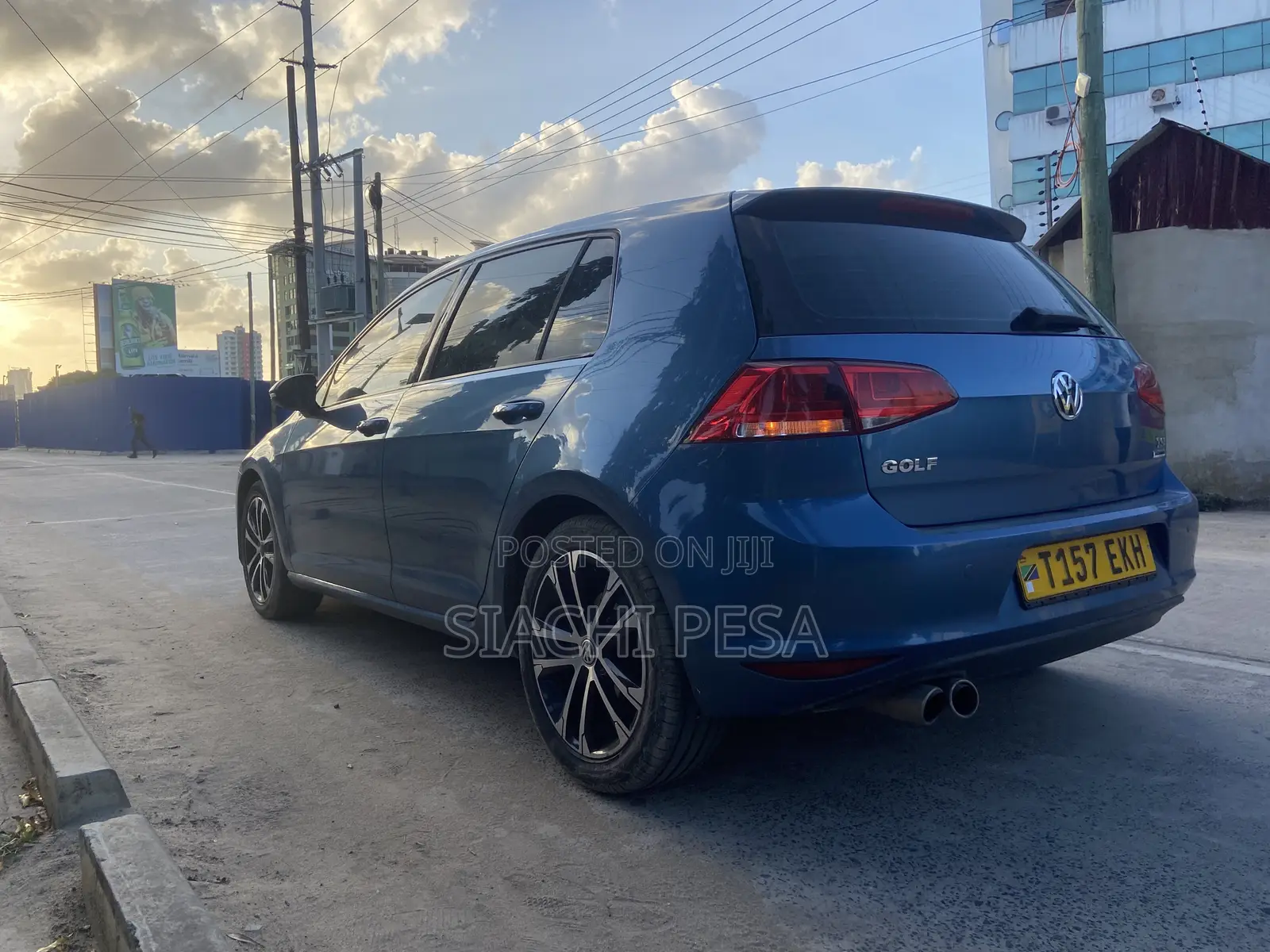 Volkswagen Golf 2014 Blue