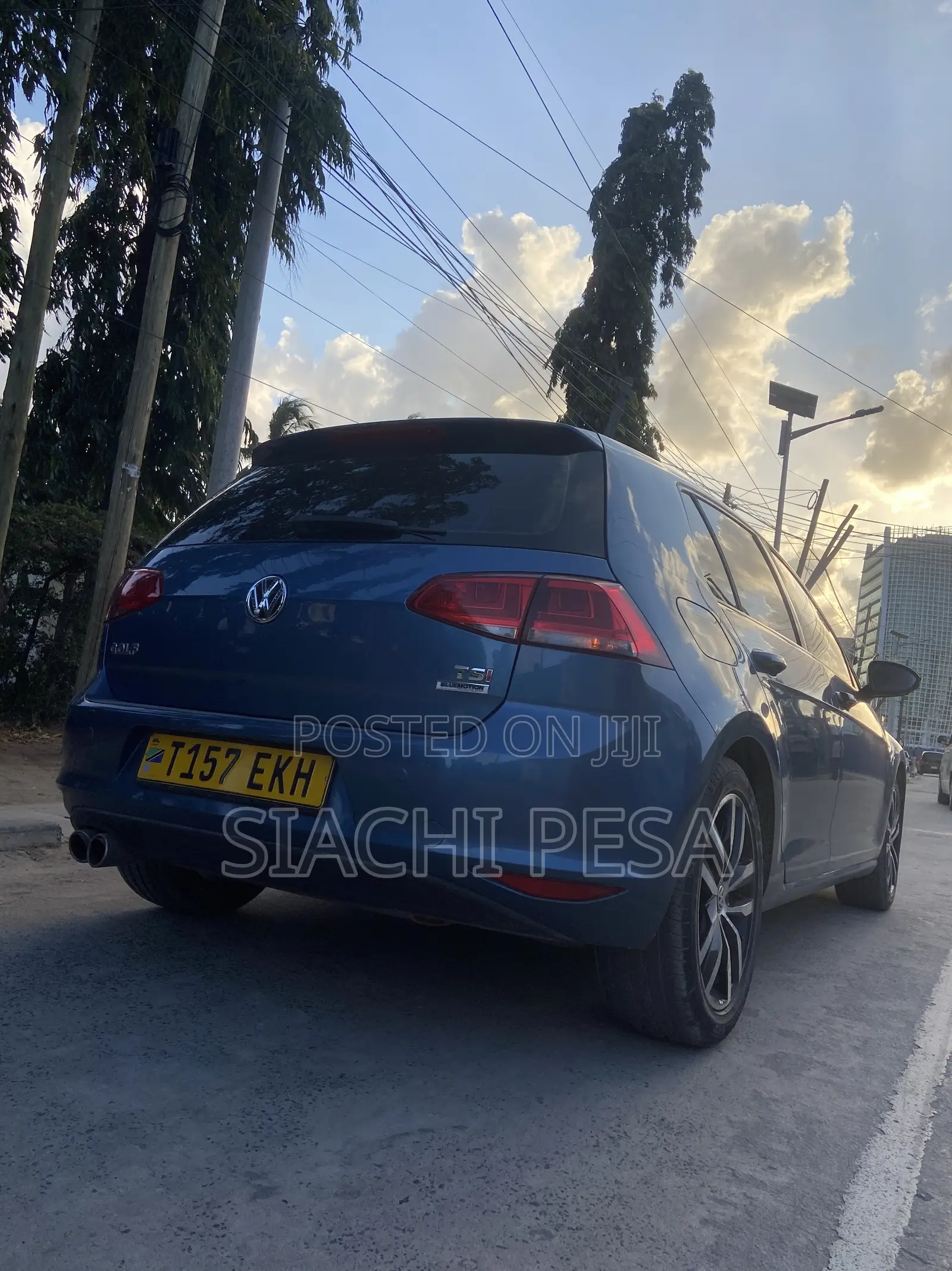 Volkswagen Golf 2014 Blue