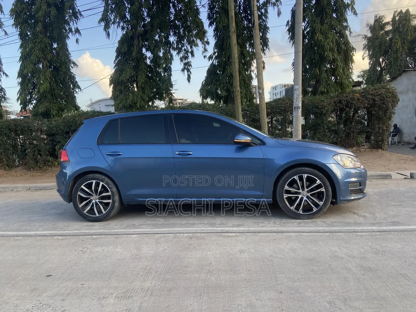 Volkswagen Golf 2014 Blue