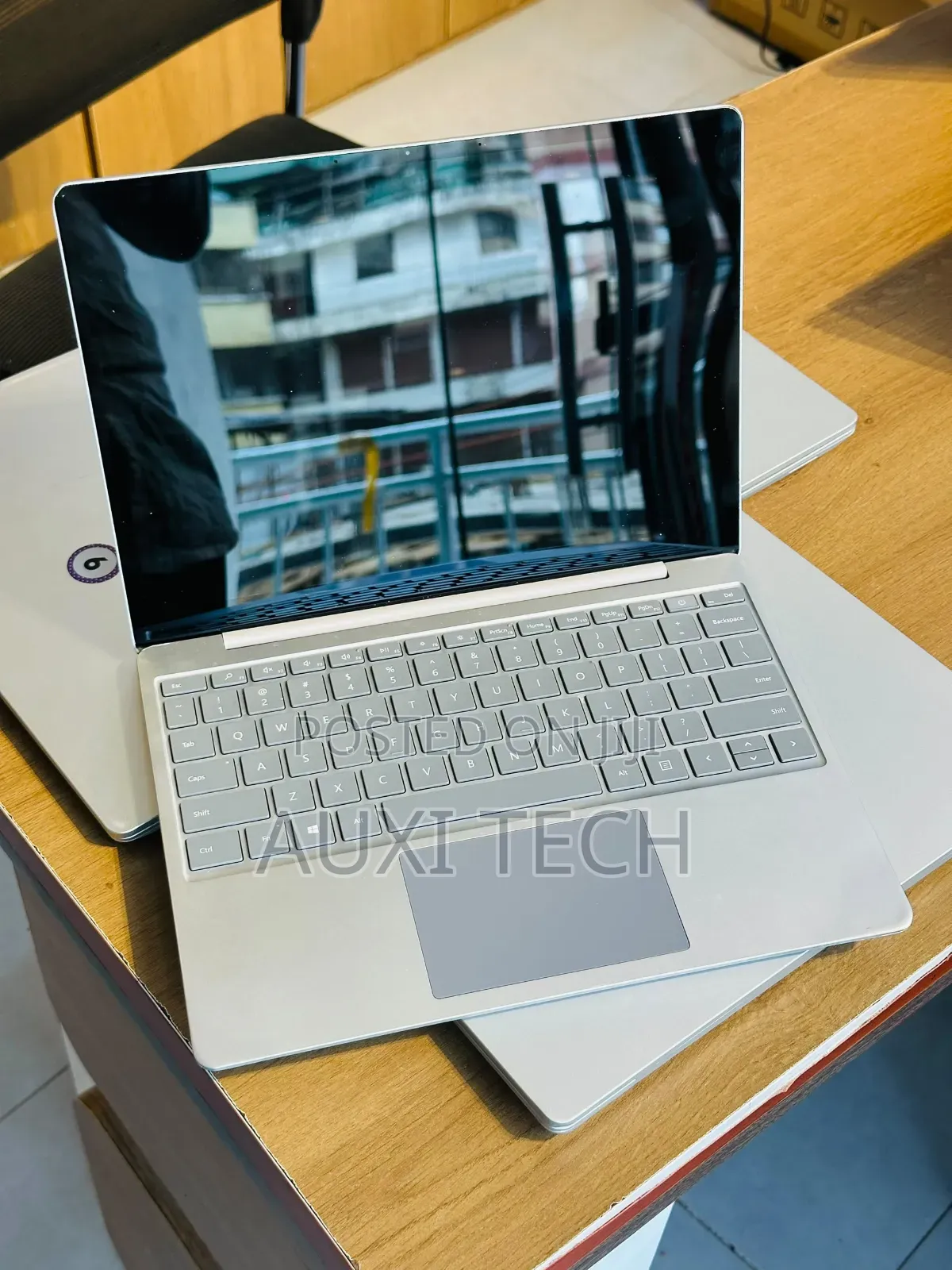 Laptop Microsoft Surface Go 16GB Intel Core i5 SSD 256GB