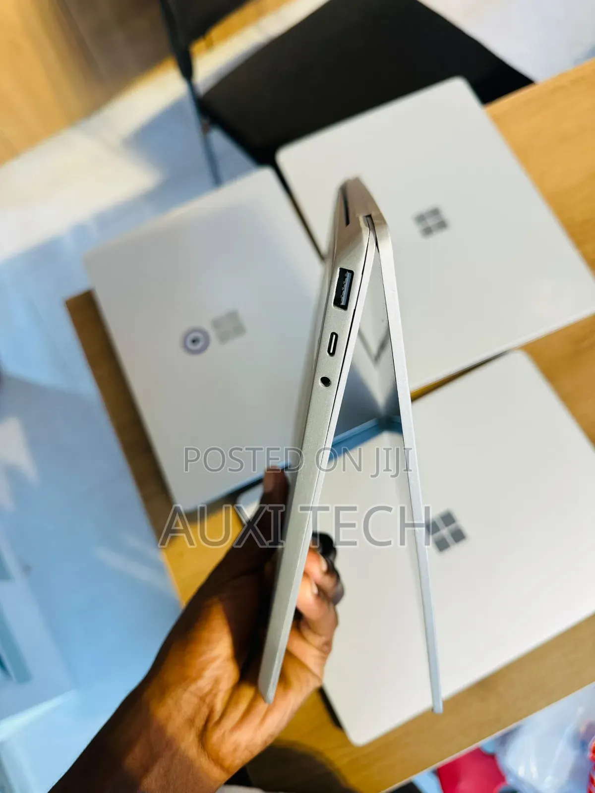 Laptop Microsoft Surface Go 16GB Intel Core i5 SSD 256GB