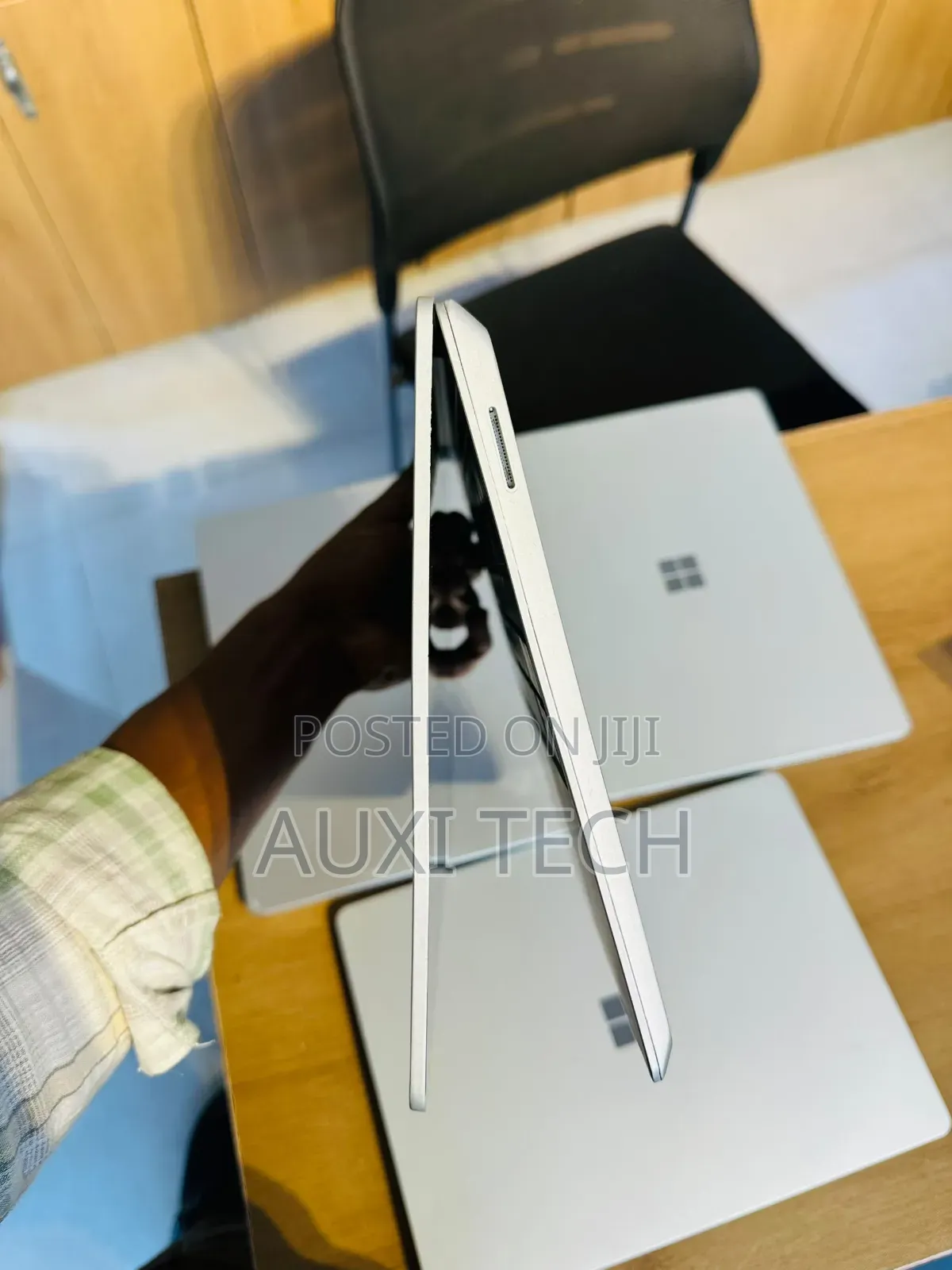 Laptop Microsoft Surface Go 16GB Intel Core i5 SSD 256GB
