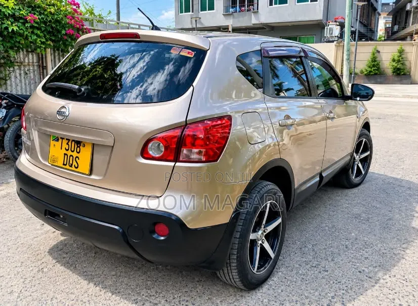 Nissan Dualis 2007 Beige