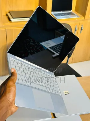 Laptop Microsoft Surface Go 8GB Intel Core i5 SSD 128GB