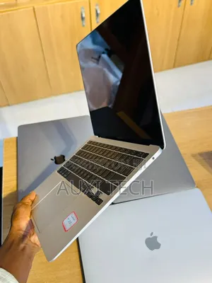Laptop Apple MacBook Air 2020 M1 8GB Intel Core M SSD 256GB