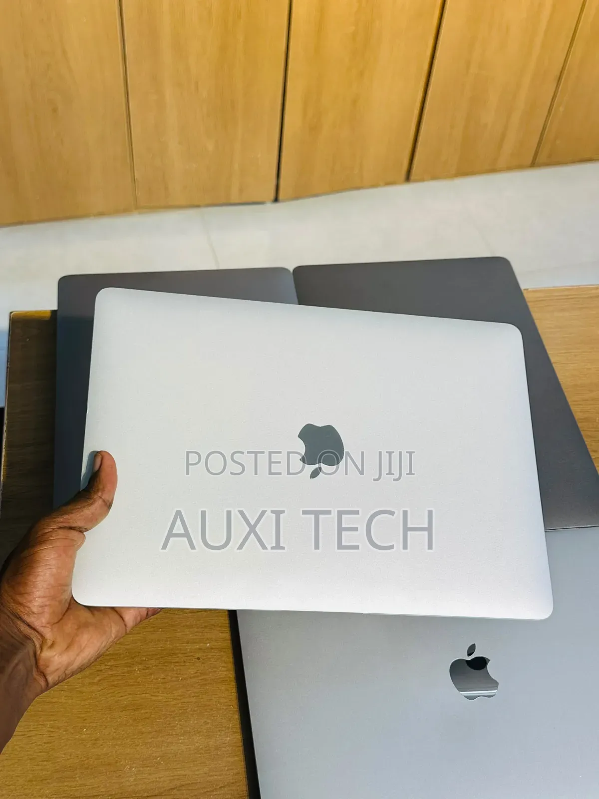 Laptop Apple MacBook Air 2020 M1 8GB Intel Core M SSD 256GB