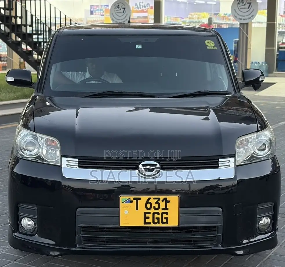 Toyota Corolla Rumion 2011 Black