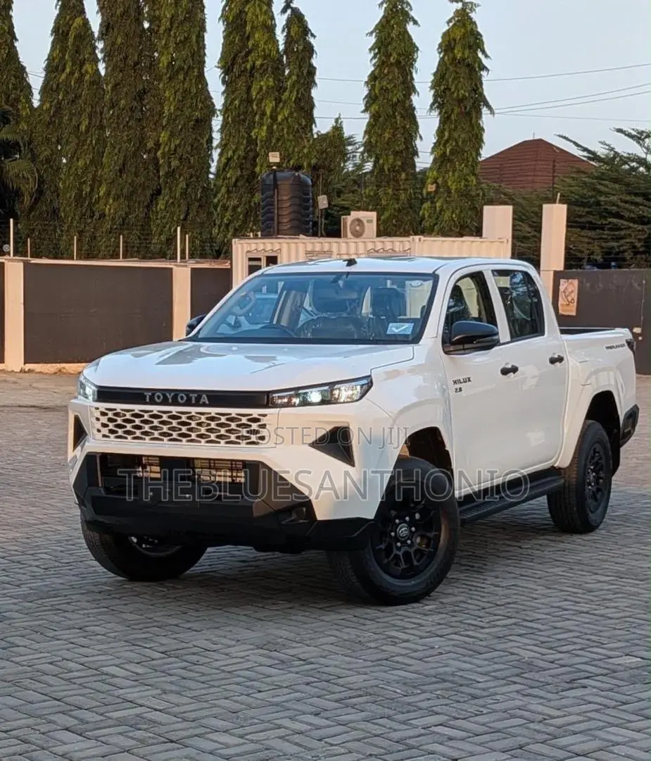Toyota Hilux 2026 Pearl
