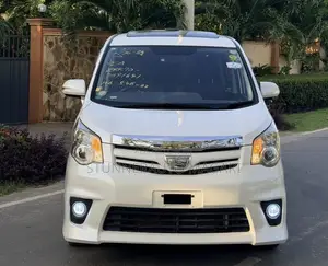 Toyota Noah 2011 White