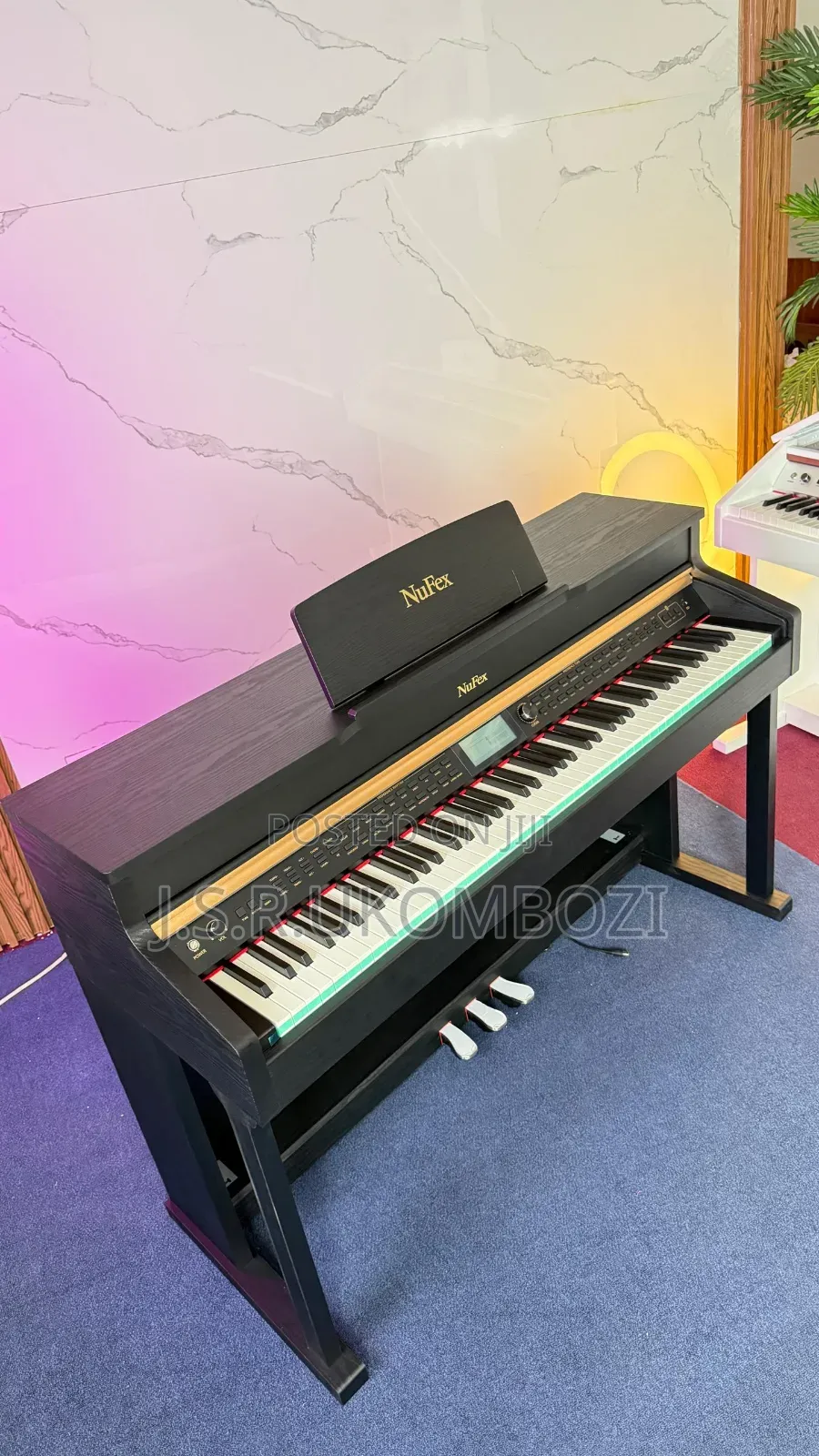NuFex Piano 88 Keys Grand Master Piano . Powerful Speaker 4 