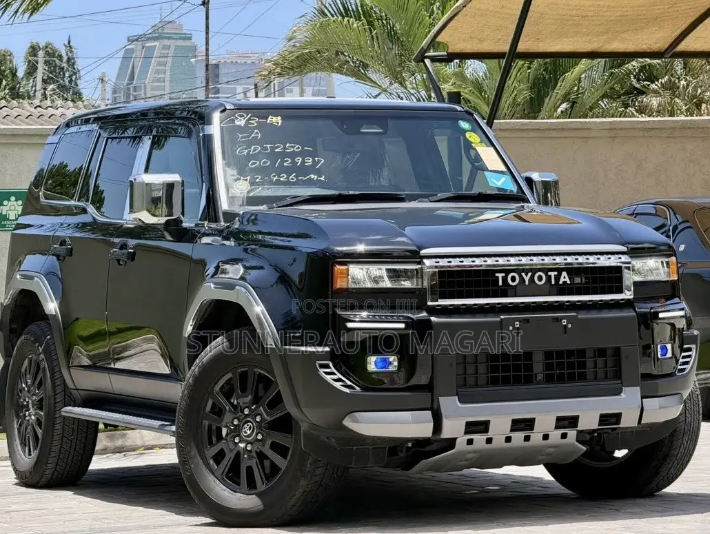 Toyota Land Cruiser Prado 2024 Black