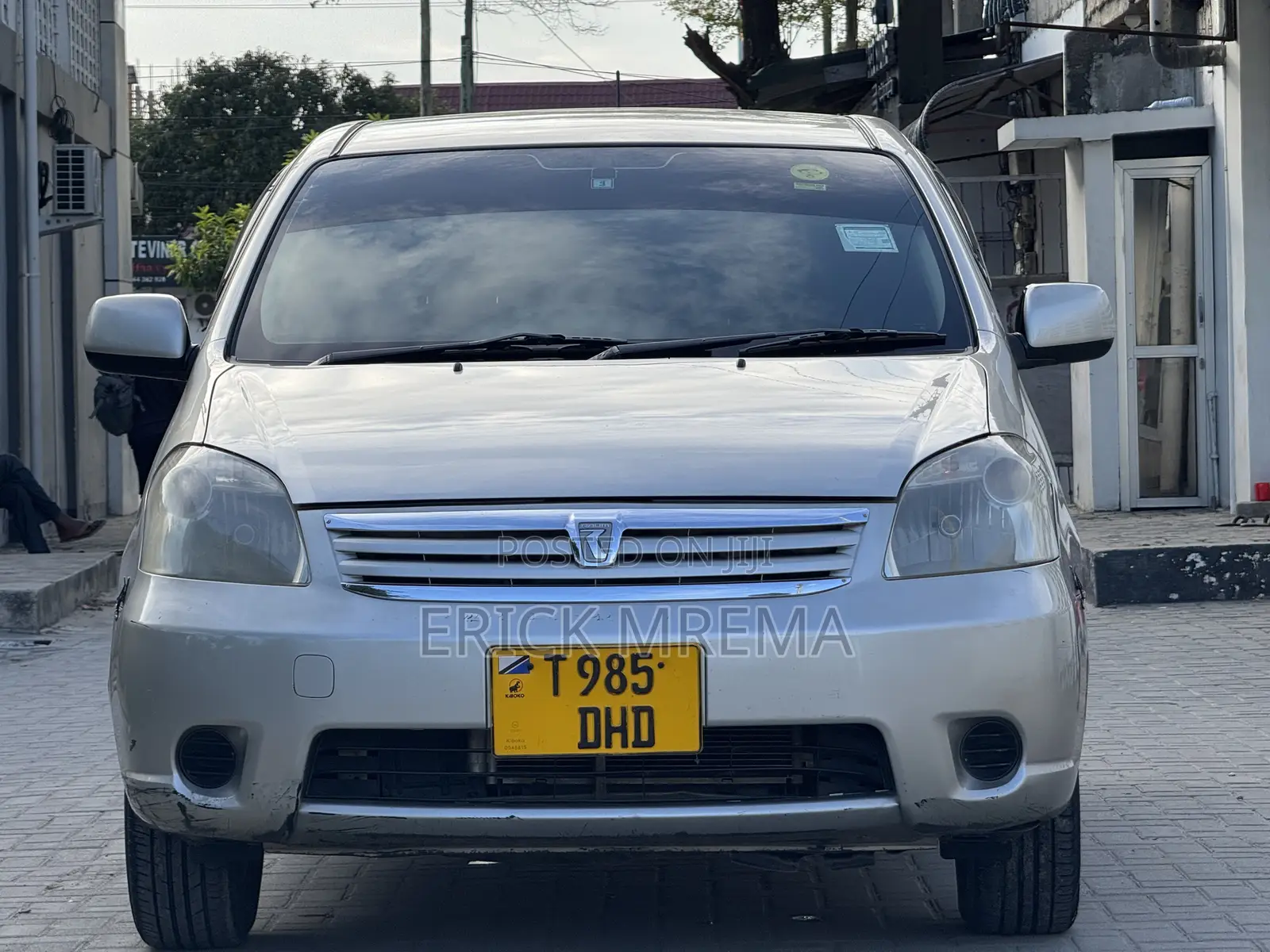 Toyota Raum 2004 Silver