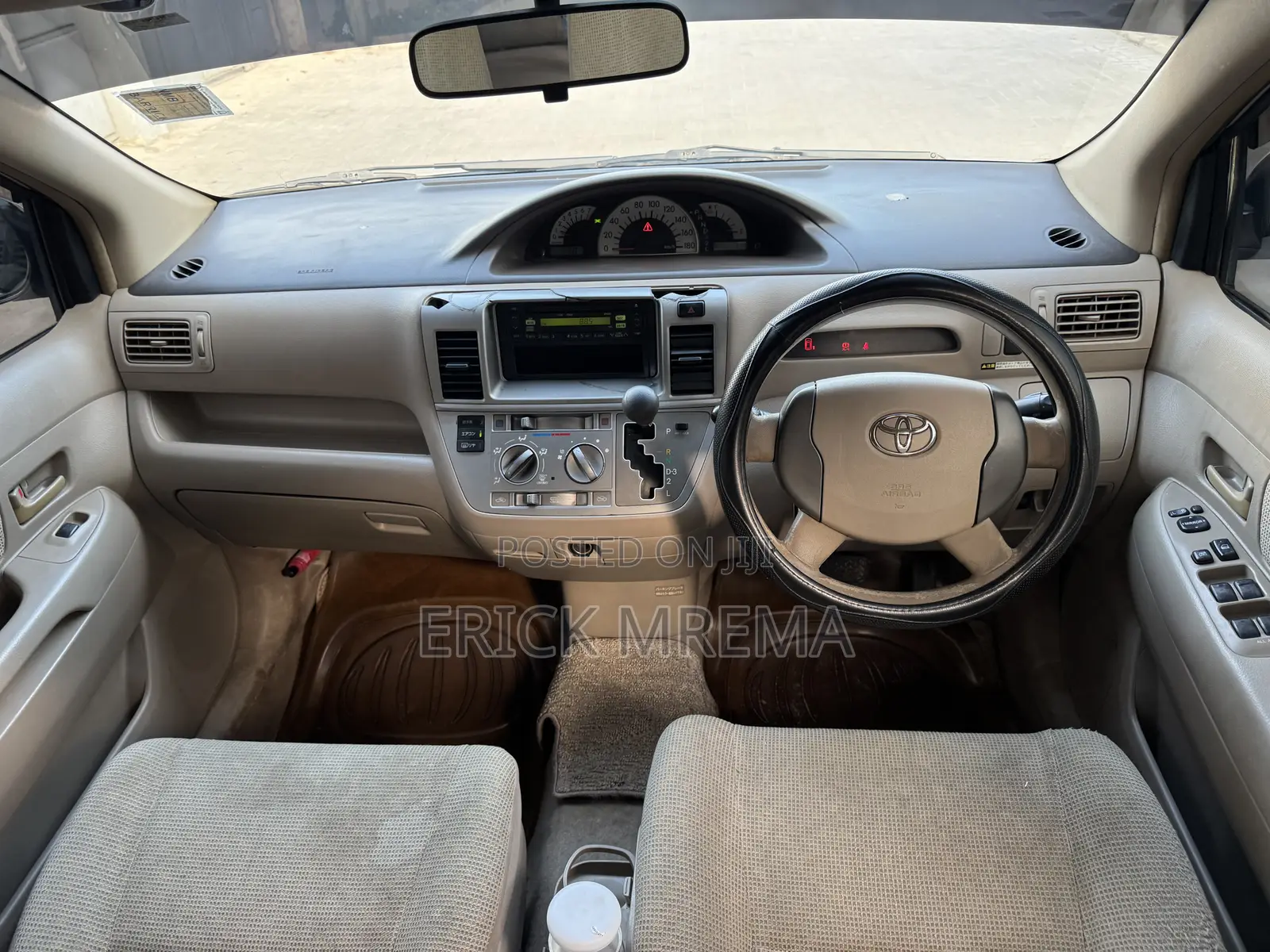 Toyota Raum 2004 Silver