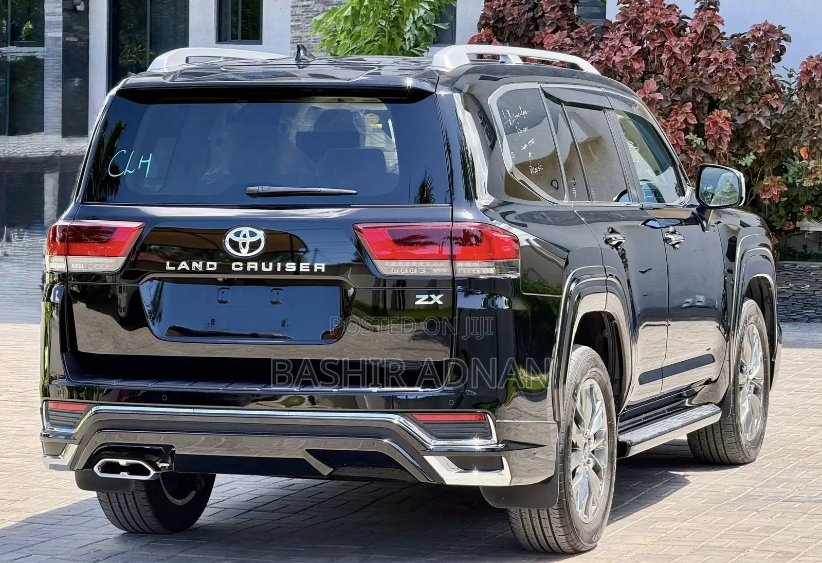 Toyota Land Cruiser LC300 2023 Matt Black