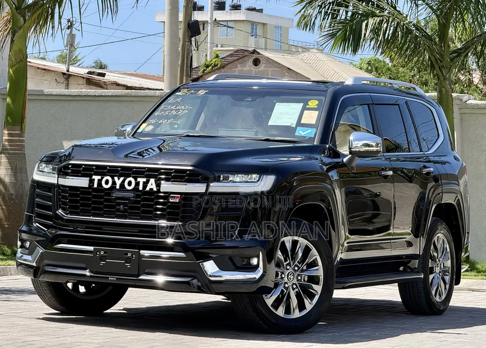 Toyota Land Cruiser LC300 2023 Matt Black