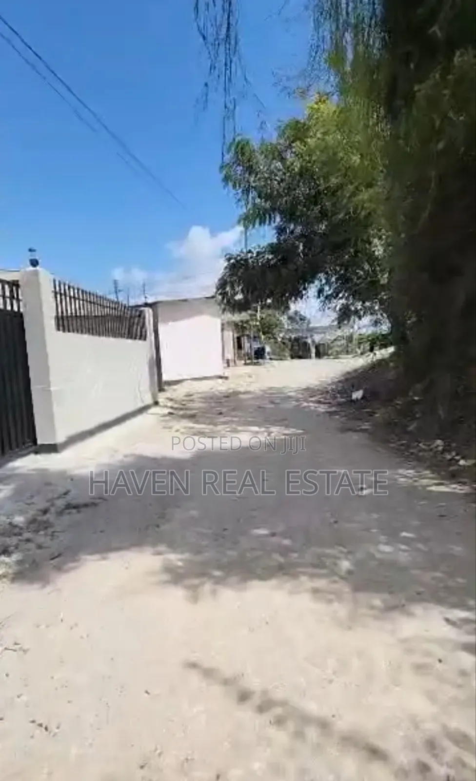 8bdrm Mansion in Kimara for sale