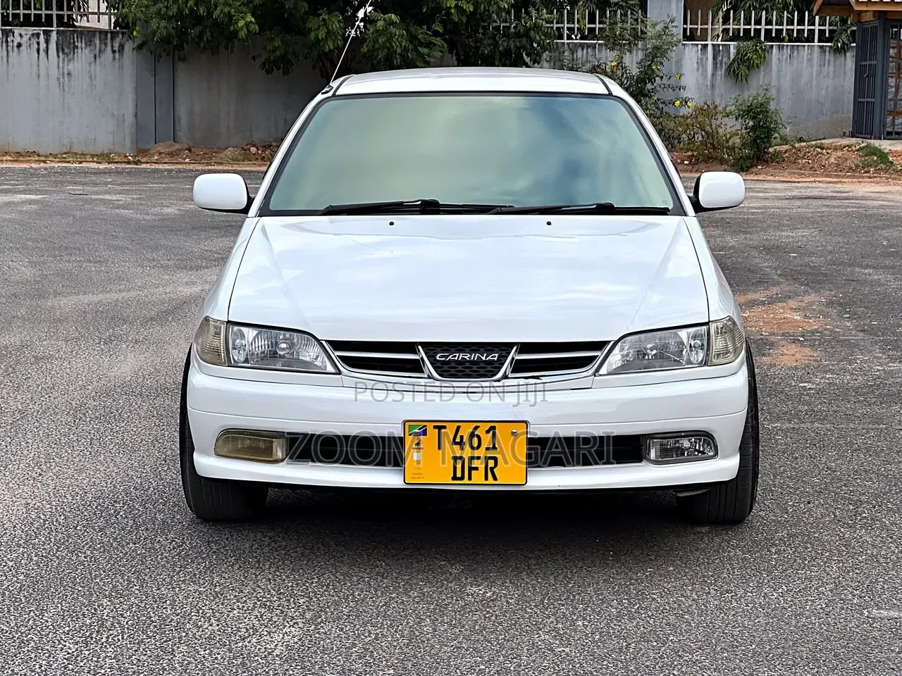 Toyota Carina 2000 White