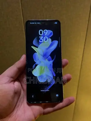 New Samsung Galaxy Z Flip4 512 GB Purple